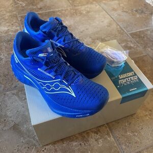 Minted New York X Saucony Endorphin Speed 4 M7 W8.5